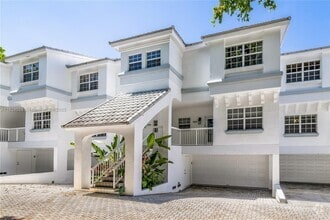 Building Photo - 1707 E Las Olas Blvd