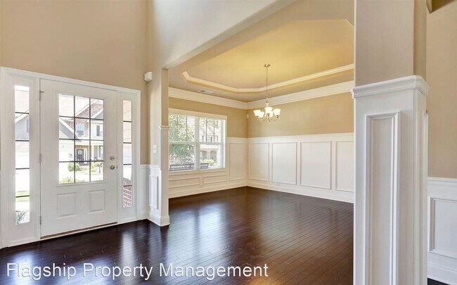 Building Photo - 4 br, 2.5 bath House - 330 Bridge Crossing
