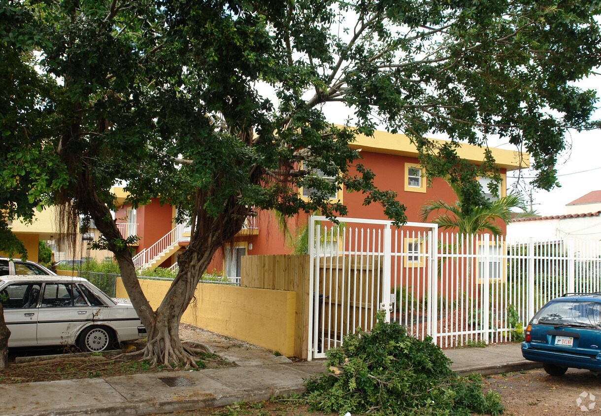 Foto del edificio - 1780 SW 6th St