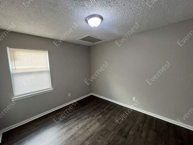 Foto del edificio - 8001 1st Ave S