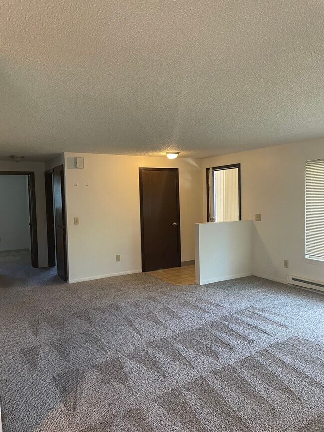 Foto del edificio - 1120-1140 18th St SE Salem, OR 97302