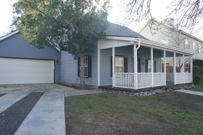 Foto del edificio - Lots of room