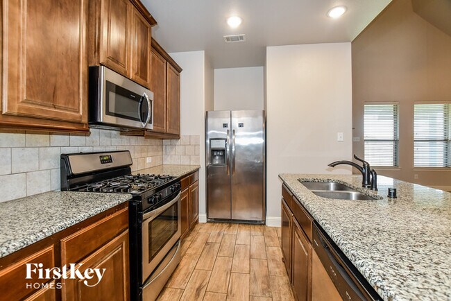 Foto del edificio - 293 Arbury Dr