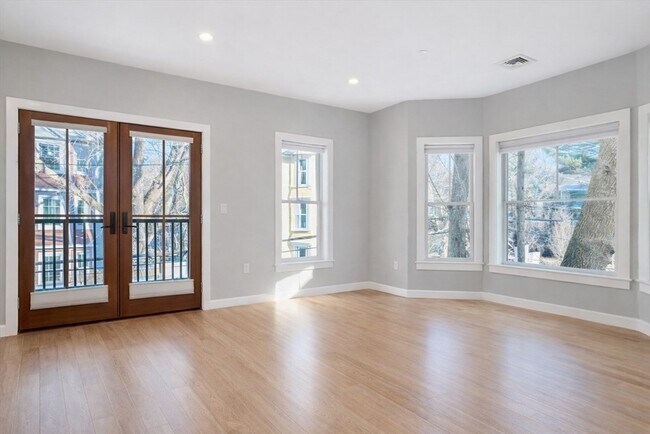 Building Photo - 99 Williams St