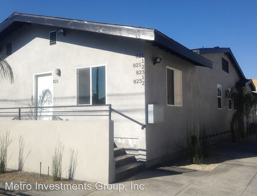 Primary Photo - 823 1/2 W 43rd Pl