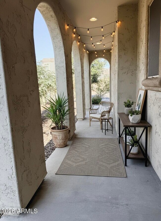 Building Photo - 784 S 201st Ln