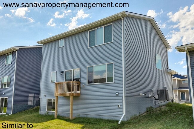 Building Photo - Modern 2-Story Home in Waukee School District