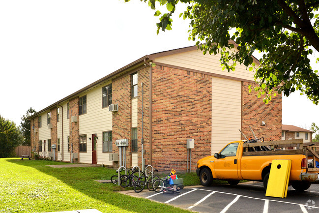 Building Photo - Stonecrest Apartments