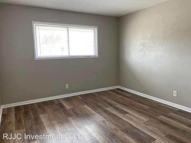 Foto del edificio - 1921 Oxford Cir