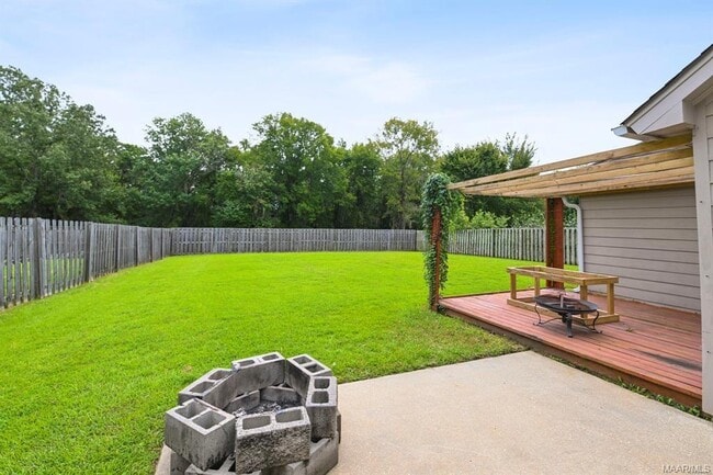 Building Photo - 3830 Claiborne Cir