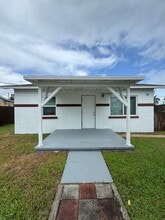 Building Photo - 26 Seminole Ave W