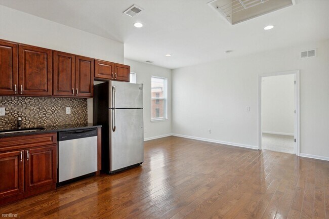 Building Photo - 3 br, 1 bath Duplex - 1811 W BERKS ST Unit...