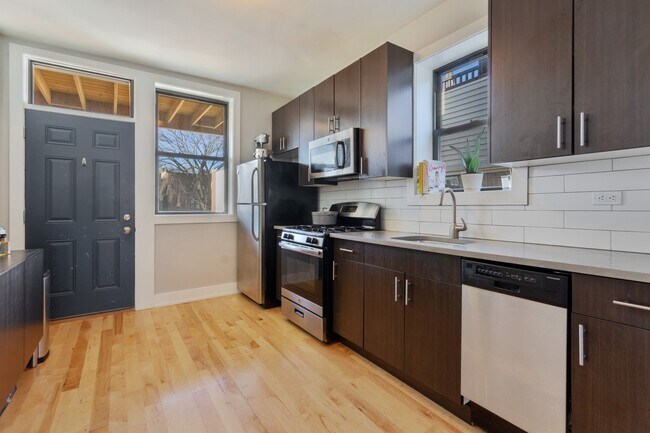 Building Photo - 1350 N Wolcott Ave