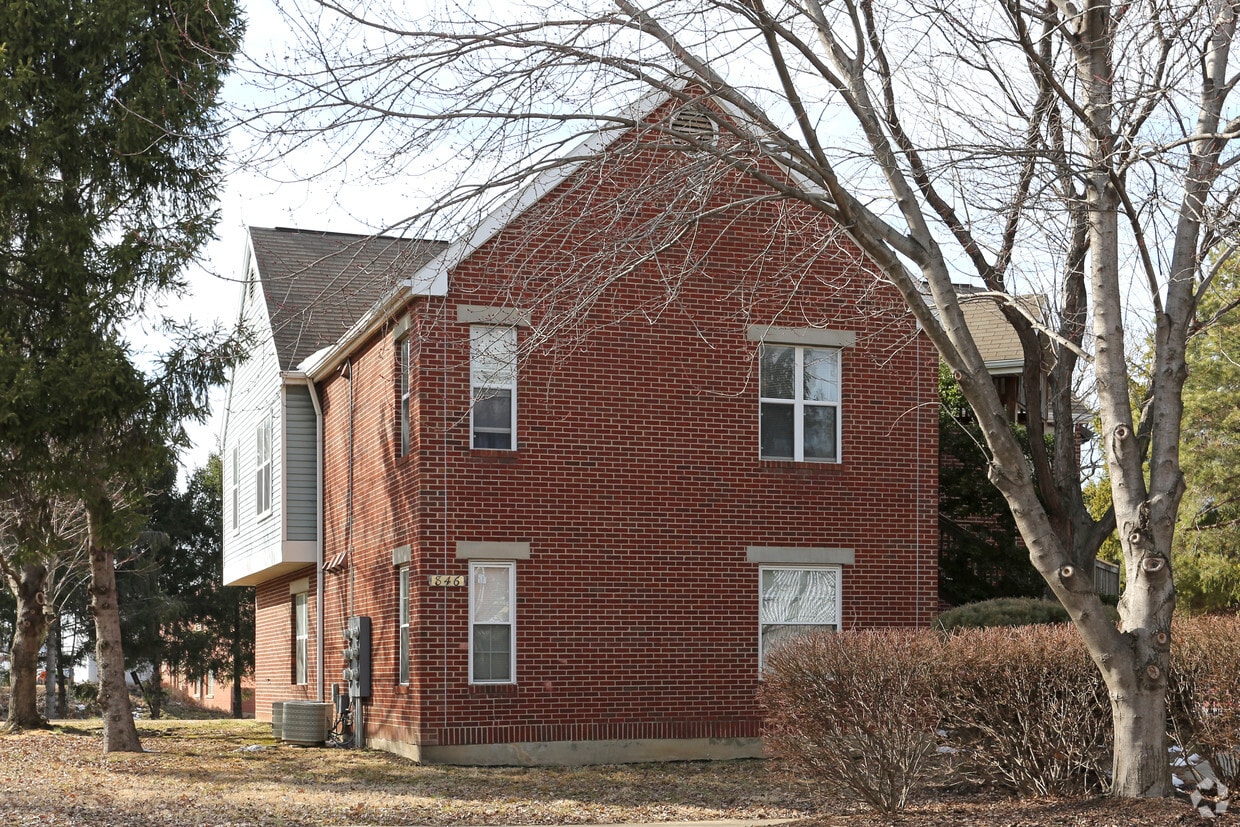 Building Photo - 842-846 W 6th St