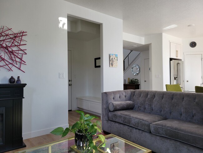 Foto del edificio - 288 E 510 N