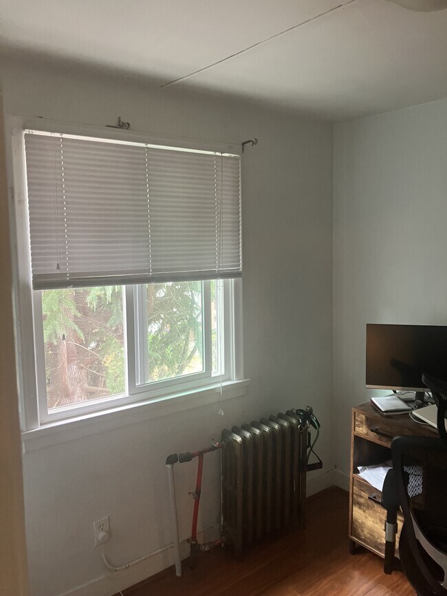 Photo du bâtiment - 1055 W 10th Ave