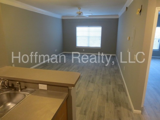 Building Photo - 4207 S Dale Mabry Hwy