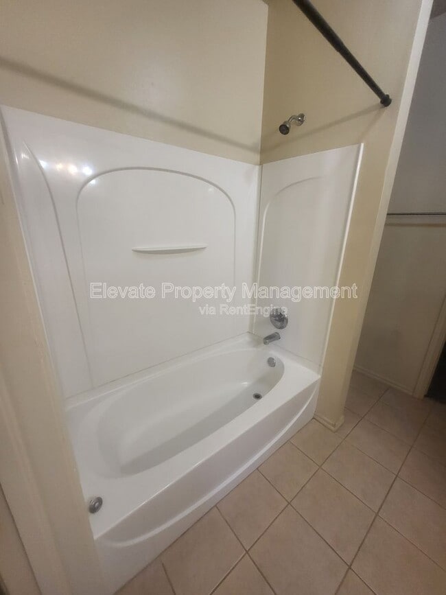 Foto del edificio - 923 West Prairie Wind Way