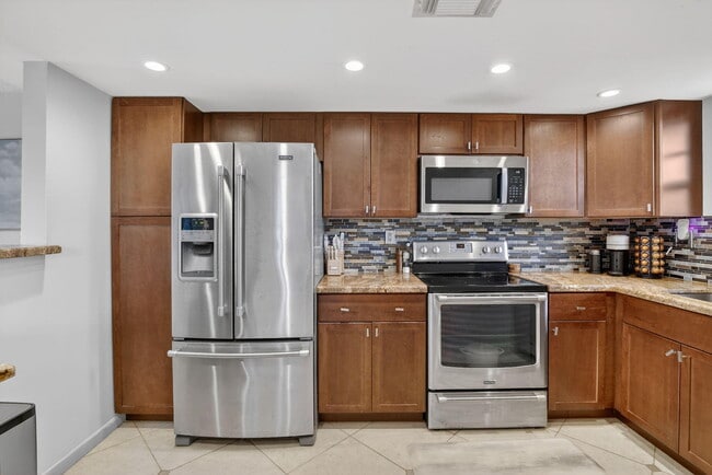 Foto del edificio - 3001 W Rolling Hills Cir