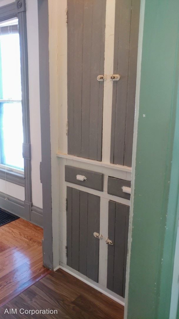 Building Photo - 4 br, 2 bath House - 314 Douglas Ave