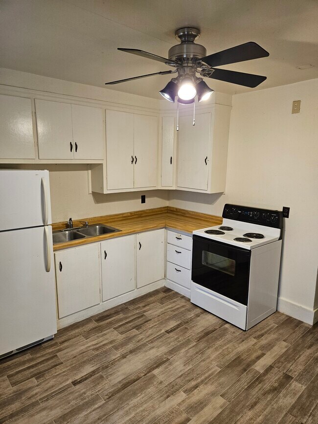 Foto del edificio - 1519 Avon St