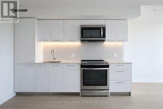 Building Photo - 30 Baseball Pl