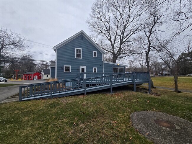 Foto del edificio - 754 Park St