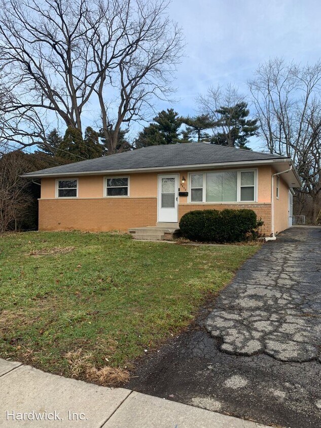 Foto principal - 3 br, 1 bath House - 3850 Etna Road