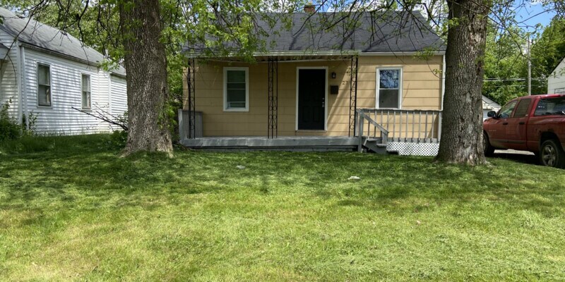Primary Photo - 2392 Joyce Ave