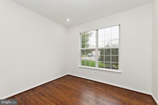 Building Photo - 10562 Talisa Ln