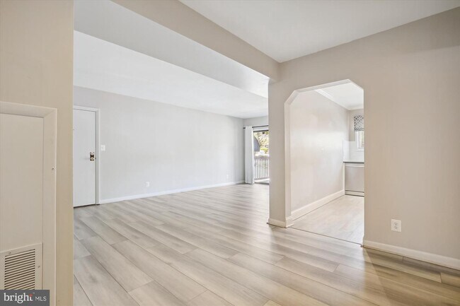 Foto del edificio - 205 Skyhill Rd