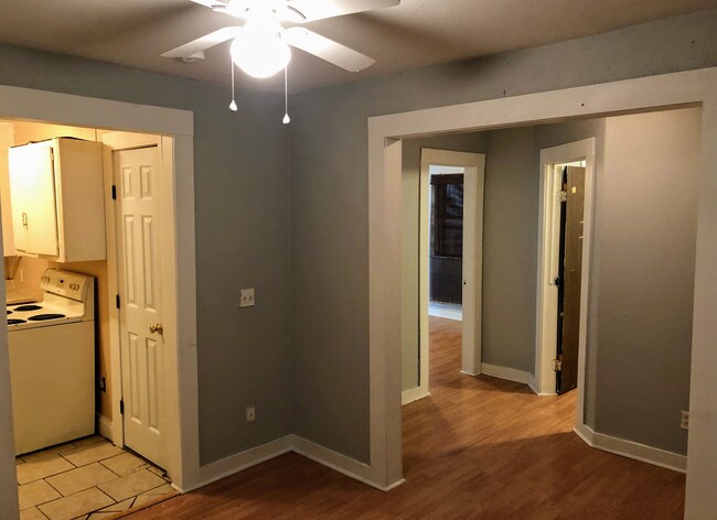 Building Photo - 503 S Prospect