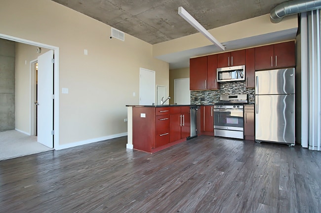 Photo - 1499 S State St Apartment