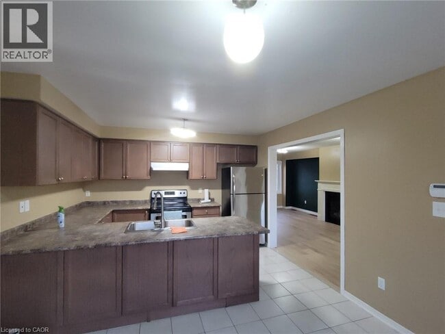 Building Photo - 3045 Gladeside Ave