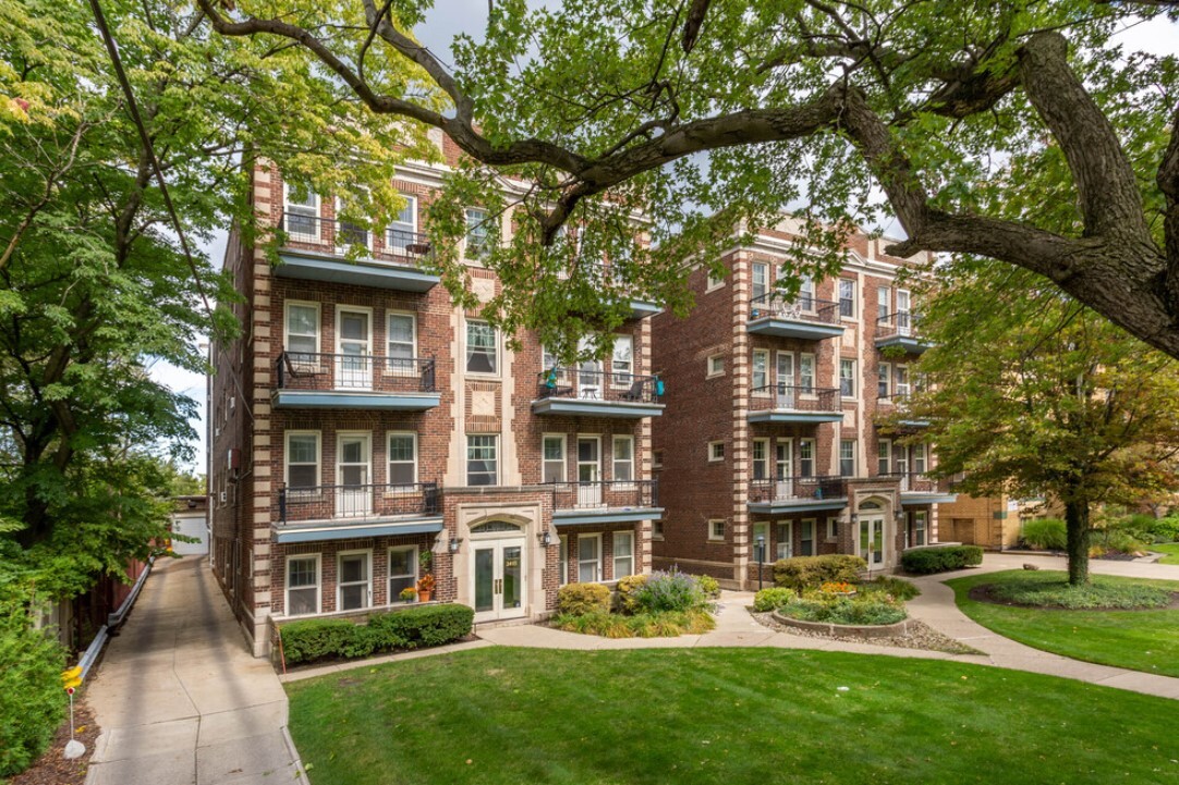 Crestview - Duke-Crestview Apartments