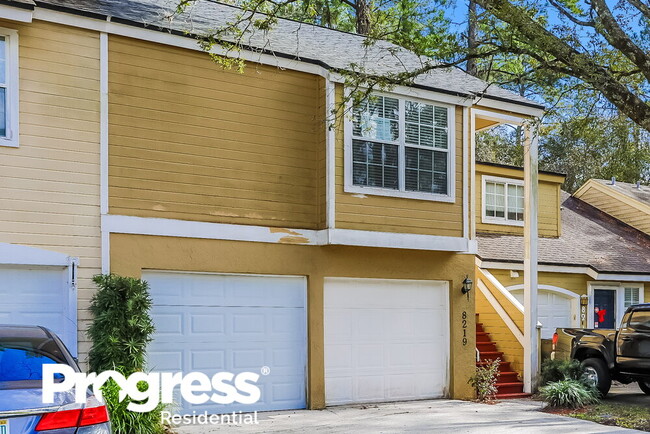 Building Photo - 8219 Dunbarton Ct