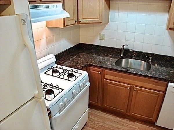 Primary Photo - 9 Ryder St