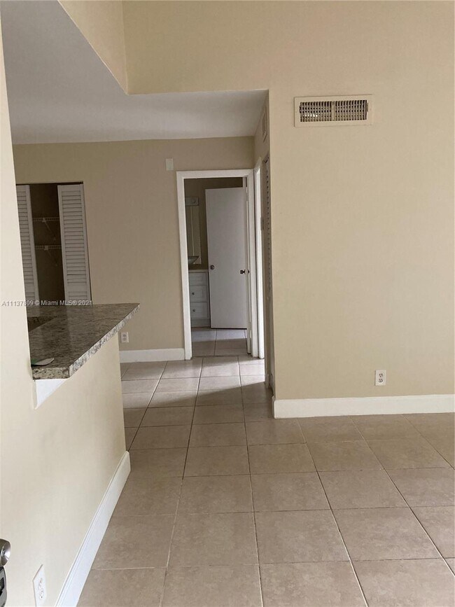 Building Photo - 10701 Cleary Blvd