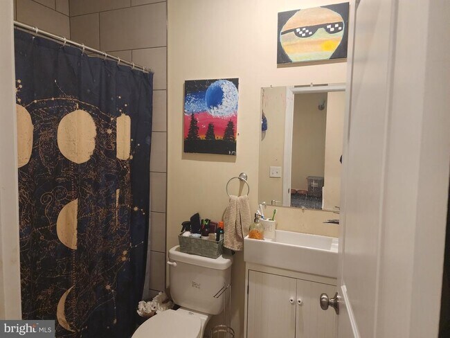 Foto del edificio - 1624 Fontain St