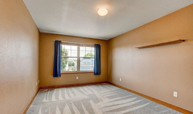 Building Photo - 1414 Sheep Creek Ct