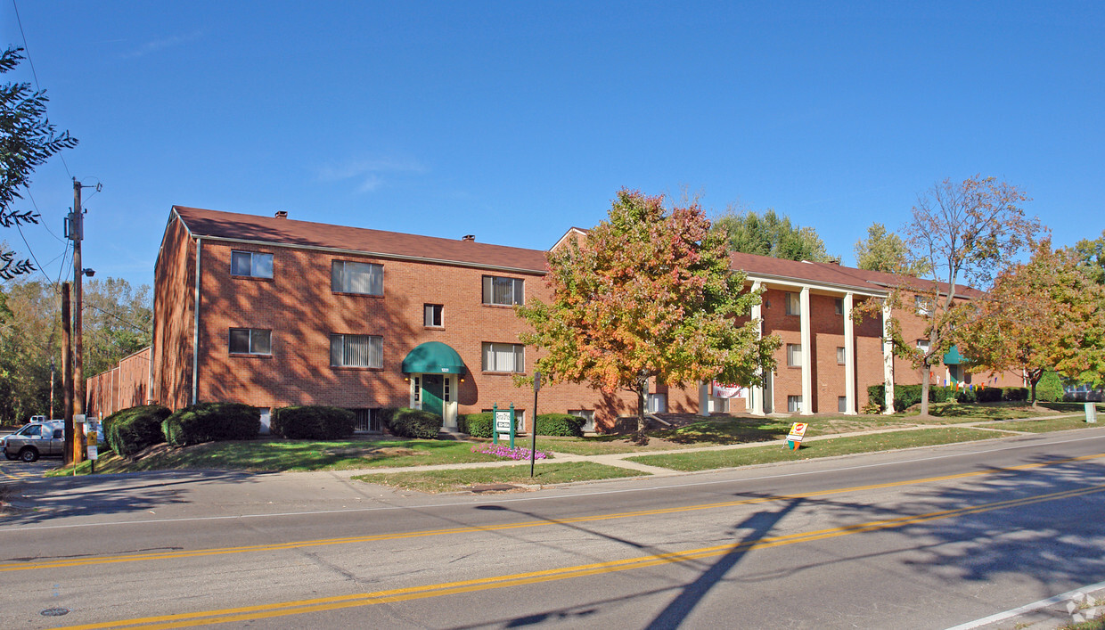 Penn Garden - Penn Garden Apartments