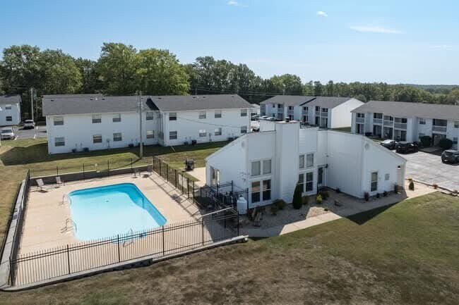 Foto del edificio - 313 Cedarview Ct
