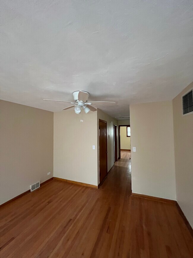 Living Room - 136 S Iowa Ave