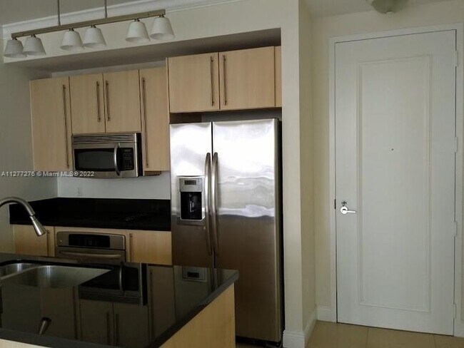 Foto del edificio - 1111 SW 1st Ave