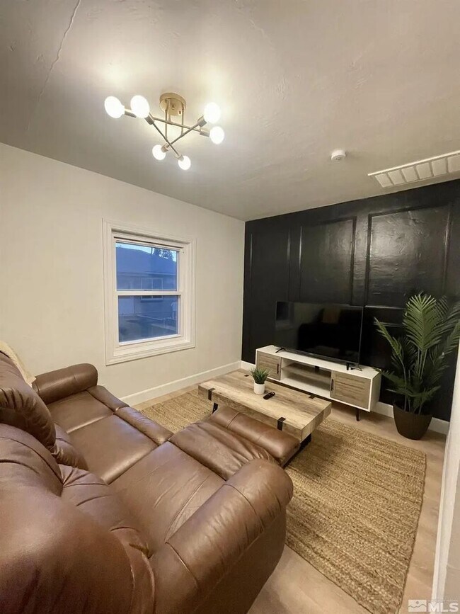 Foto del edificio - 1720 H St