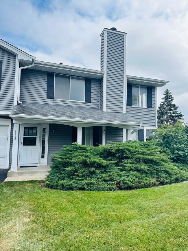 Building Photo - 1333 Barclay Ln