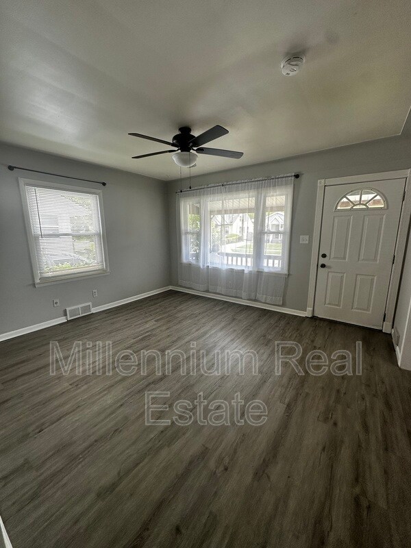 Foto del edificio - 29139 Tawas St