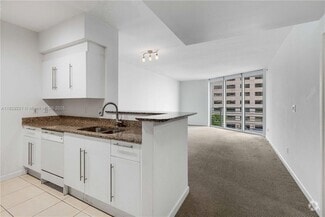 Building Photo - 1501 SW 21st St
