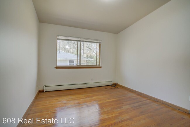 Foto del edificio - 6206-6206 Eastgate Rd