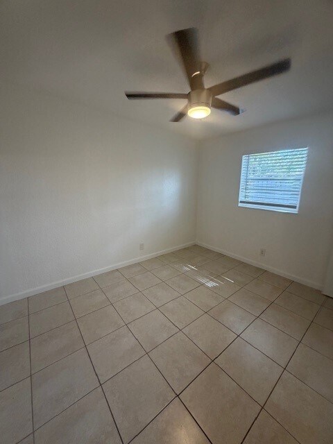 Foto del edificio - 3652 Gull Rd